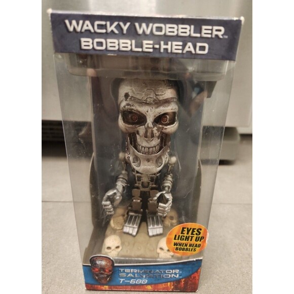 TERMINATOR SALVATION T-600 EYES LIGHT UP FUNKO WACKY WOBBLER BOBBLE-HEAD 2009 - Picture 2 of 7